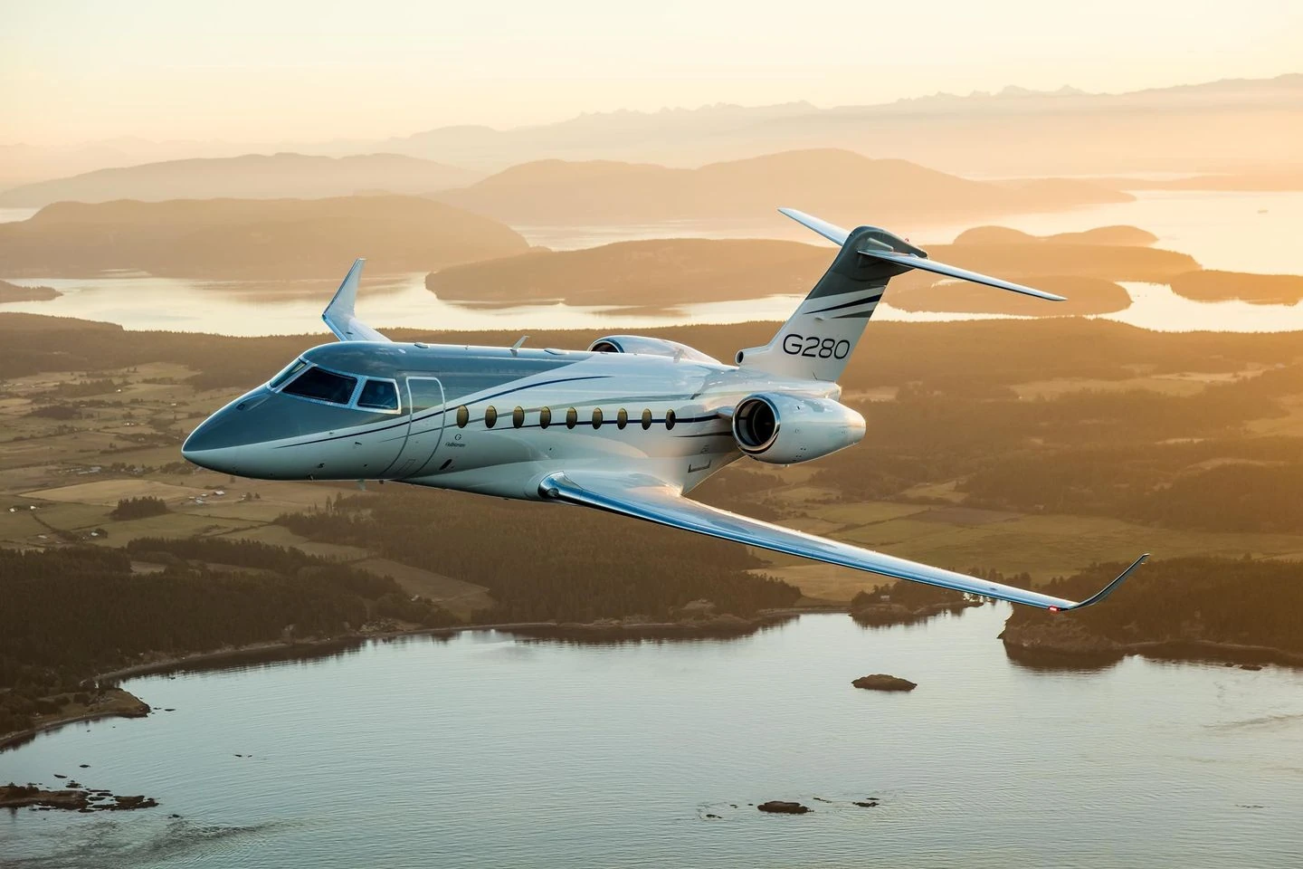 Gulfstream G-280 — full aircraft photograph