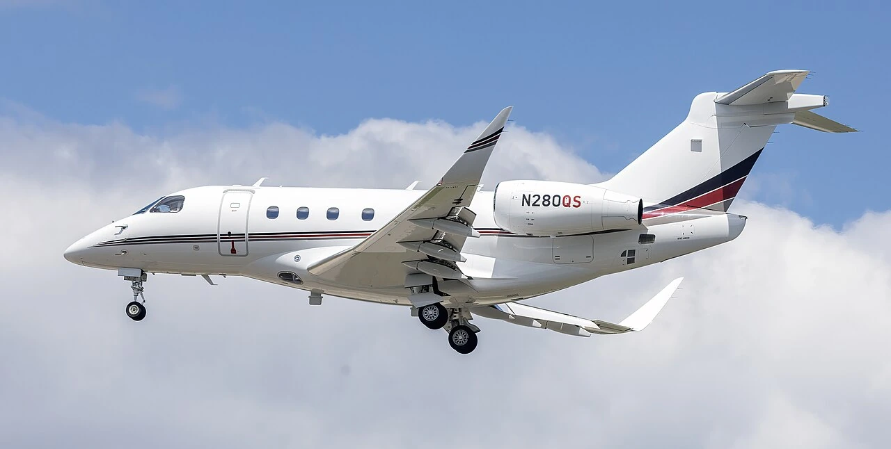 Legacy 450 — full aircraft photograph