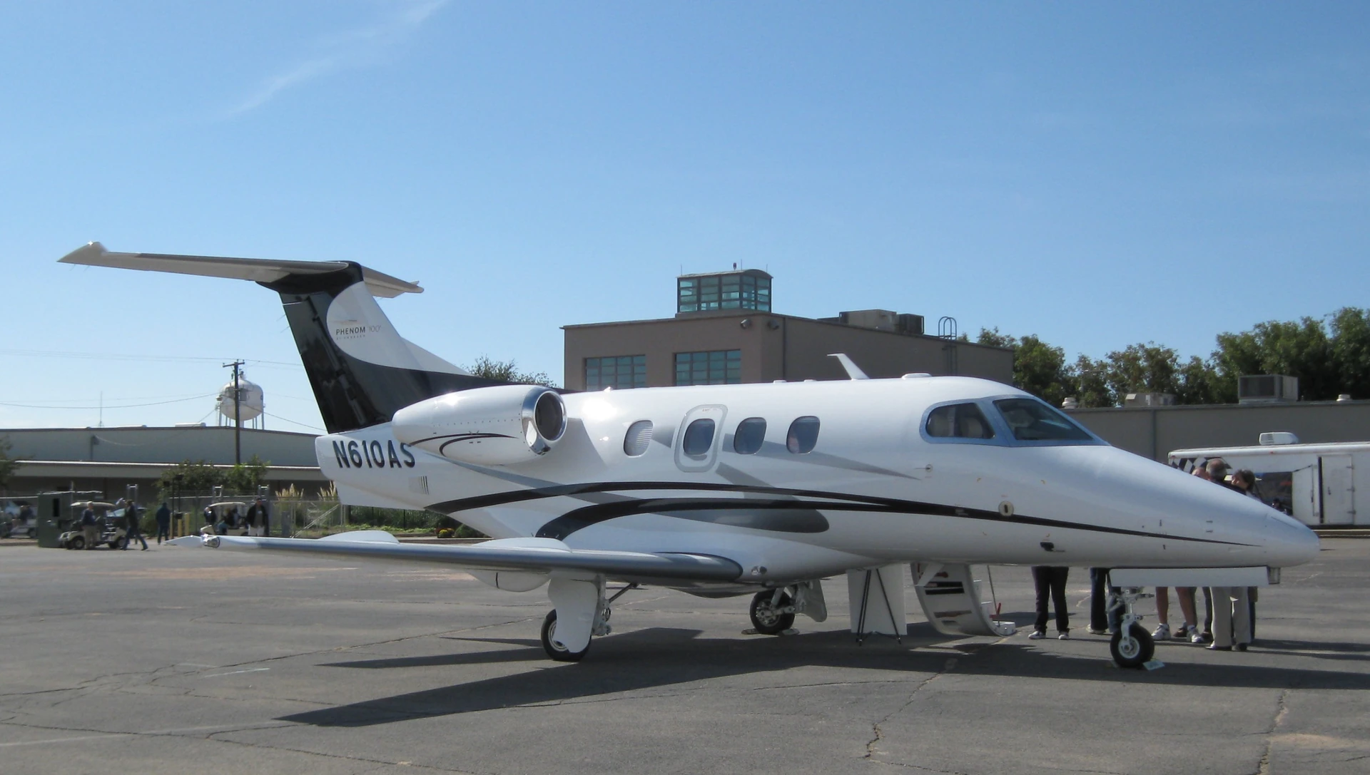 Phenom 100 — full aircraft photograph