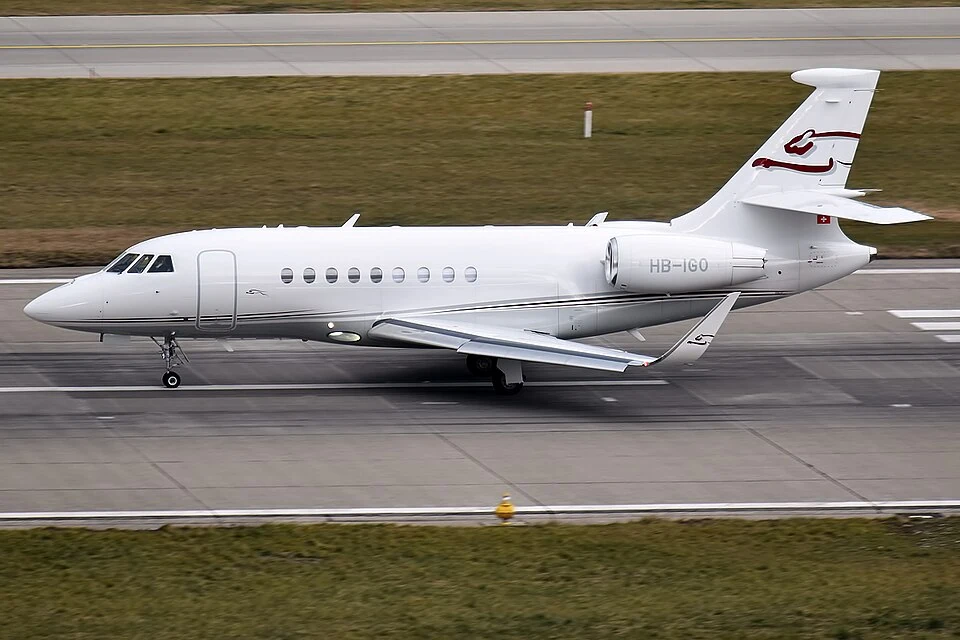 Falcon 2000LXS — full aircraft photograph