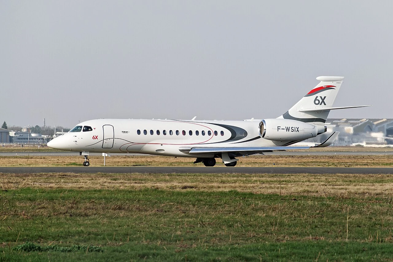 Falcon 6X — full aircraft photograph