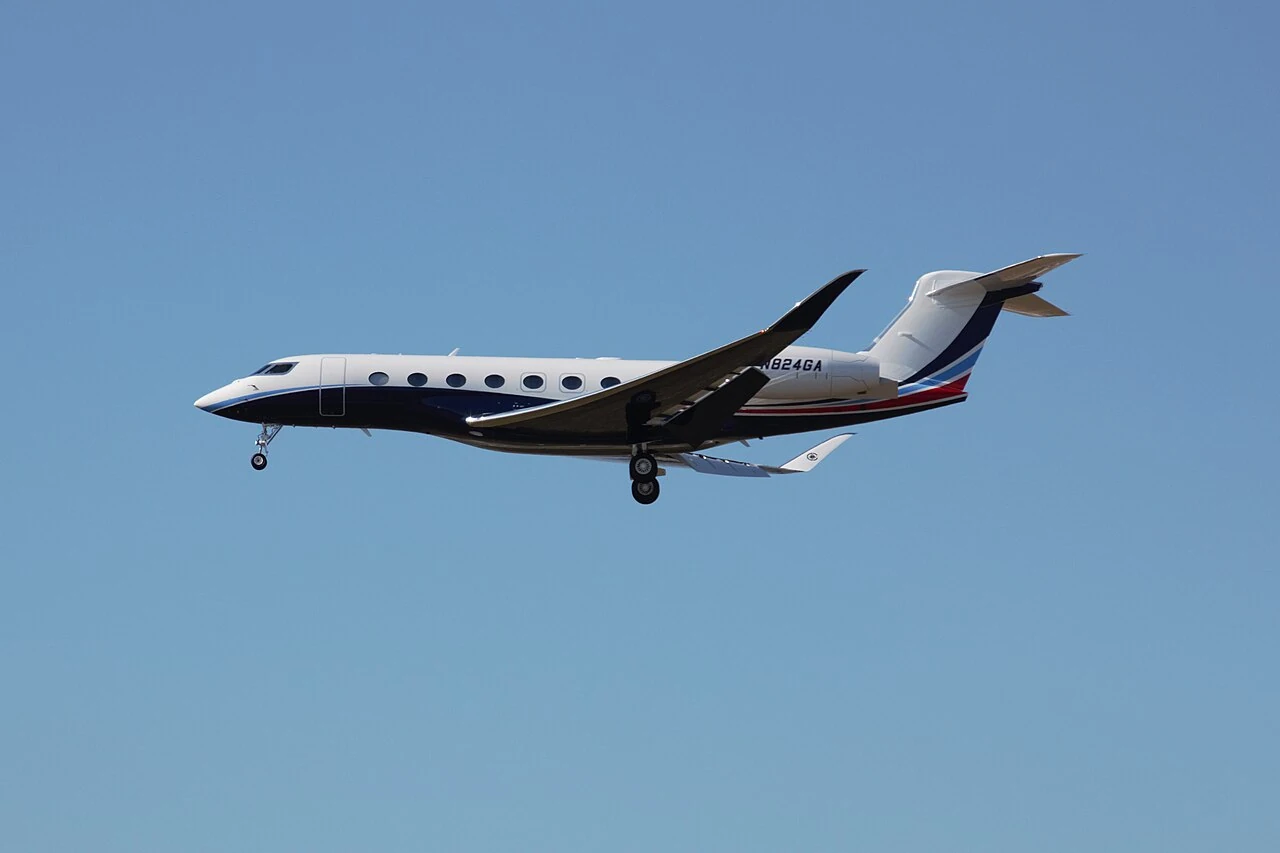 Gulfstream G800 — full aircraft photograph