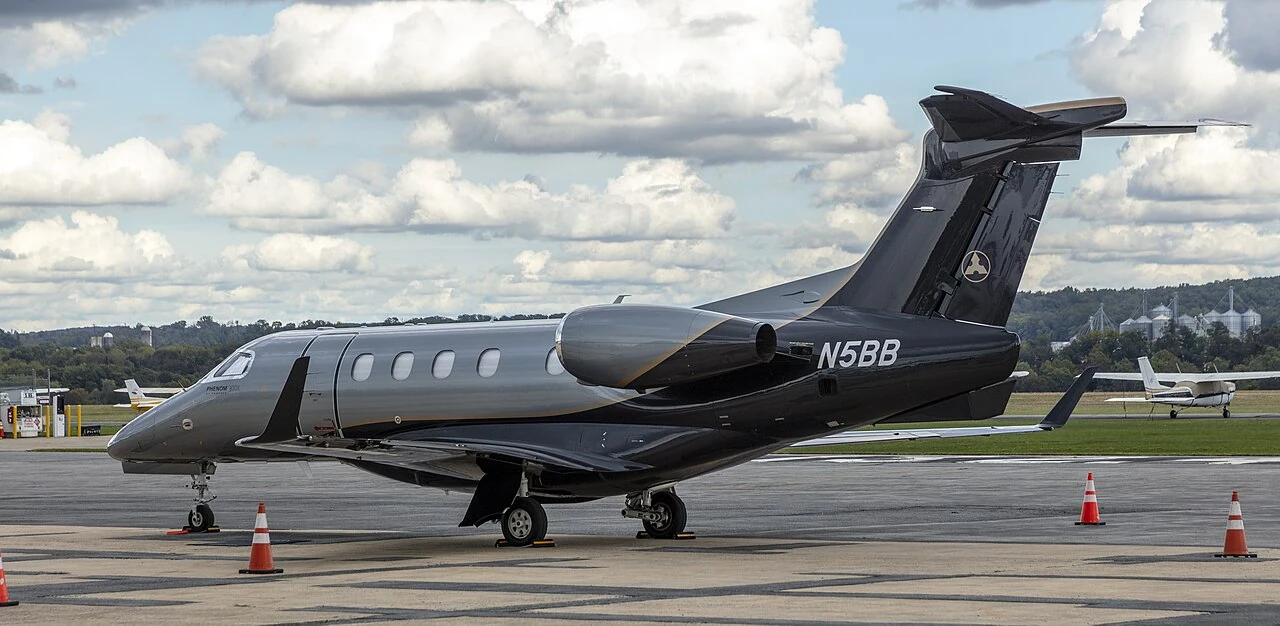 Phenom 300E — full aircraft photograph